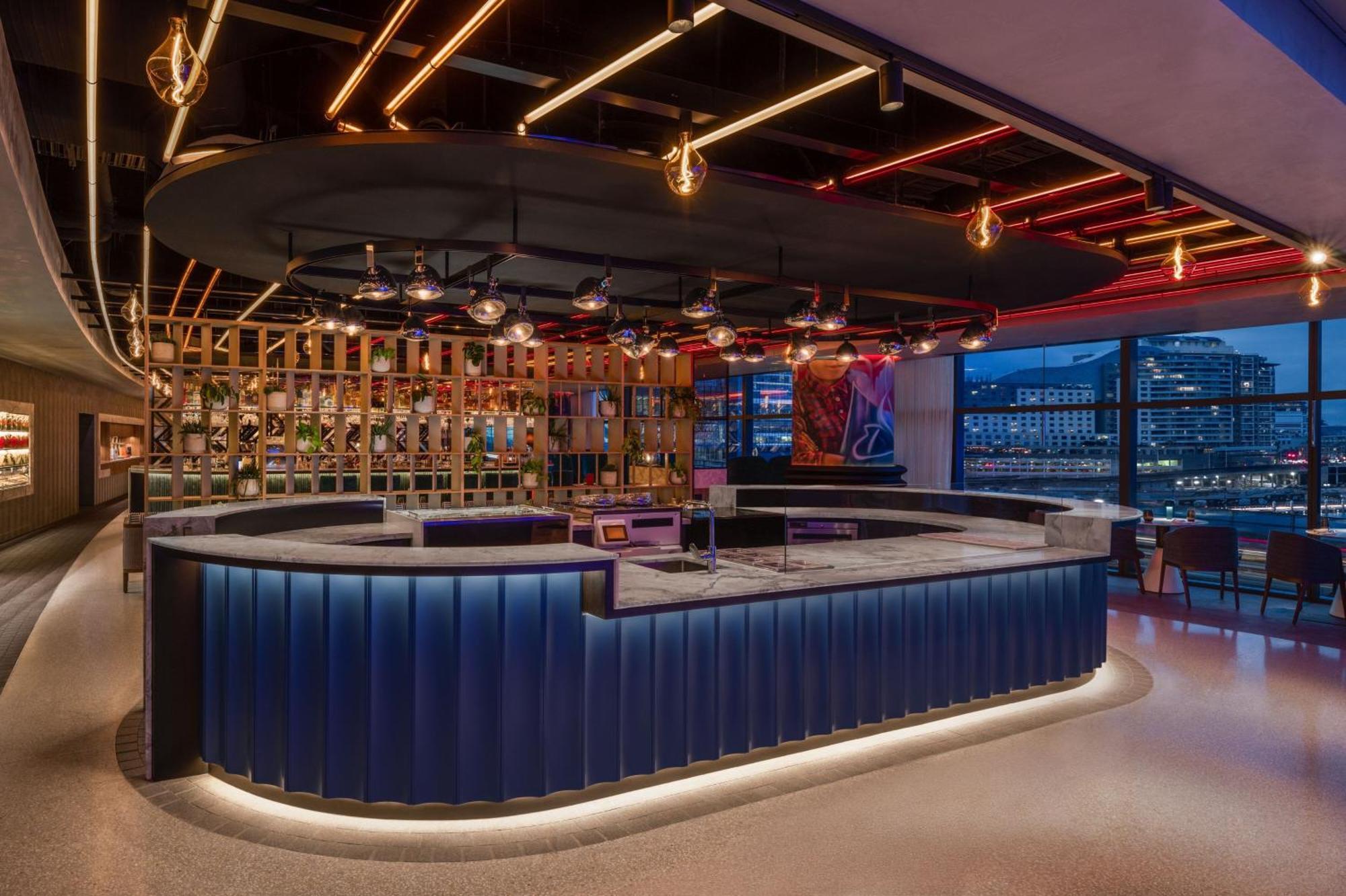 W Sydney Otel Dış mekan fotoğraf The bar at the Virgin Atlantic Clubhouse at London Heathrow Airport