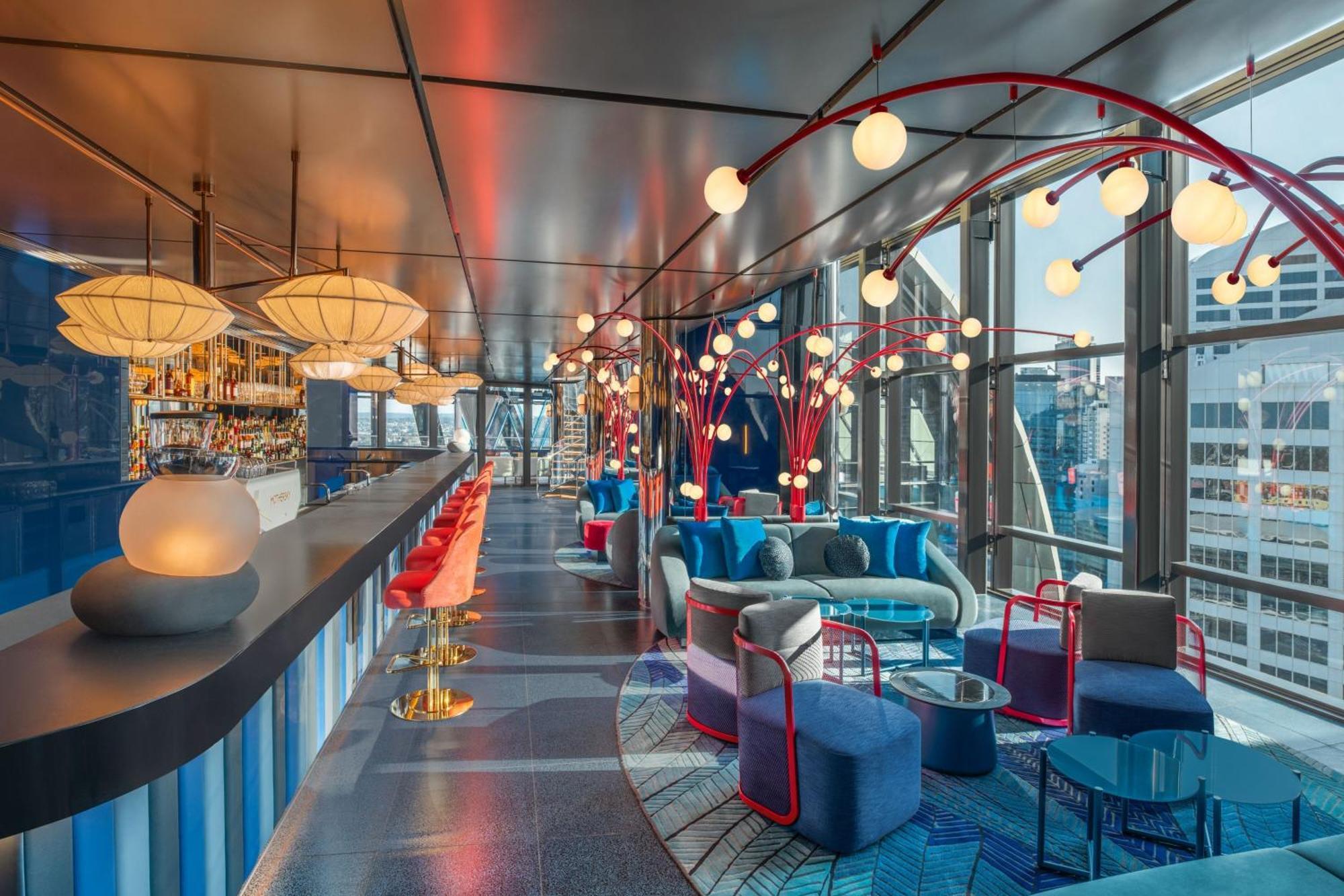 W Sydney Otel Dış mekan fotoğraf The bar at the 360° Sky Bar