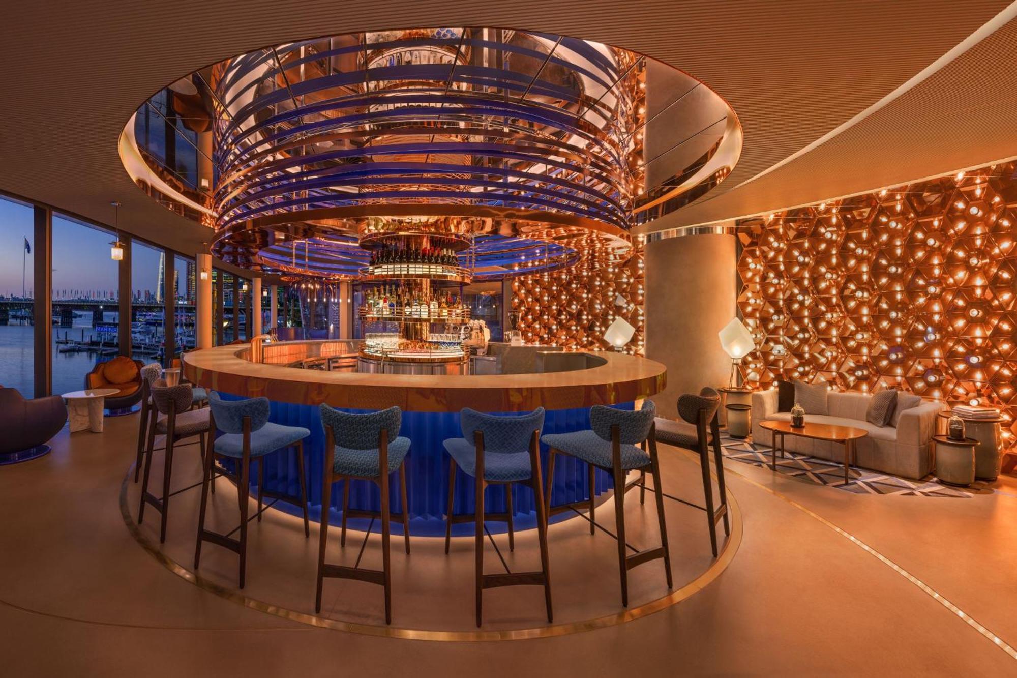 W Sydney Otel Dış mekan fotoğraf The bar at the 1018